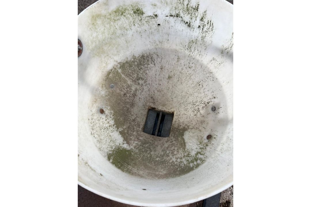 Pig water feeder - Image 3 of 3