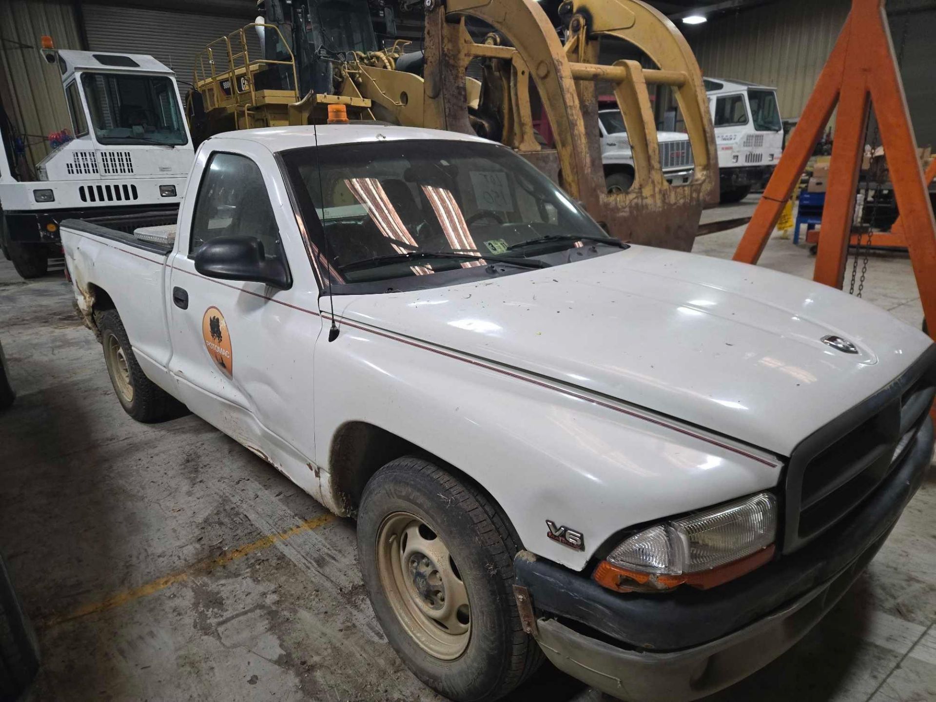 (2000) Dodge Dakota Pickup Truck - Image 3 of 5