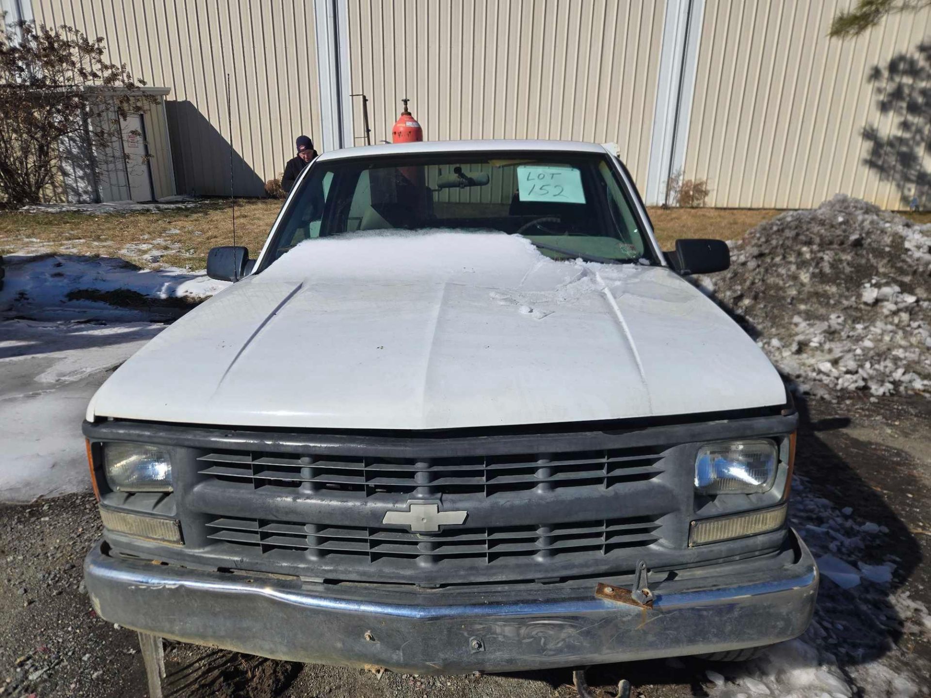 (1998) Chevy 2500 with Utility Box - Image 3 of 5
