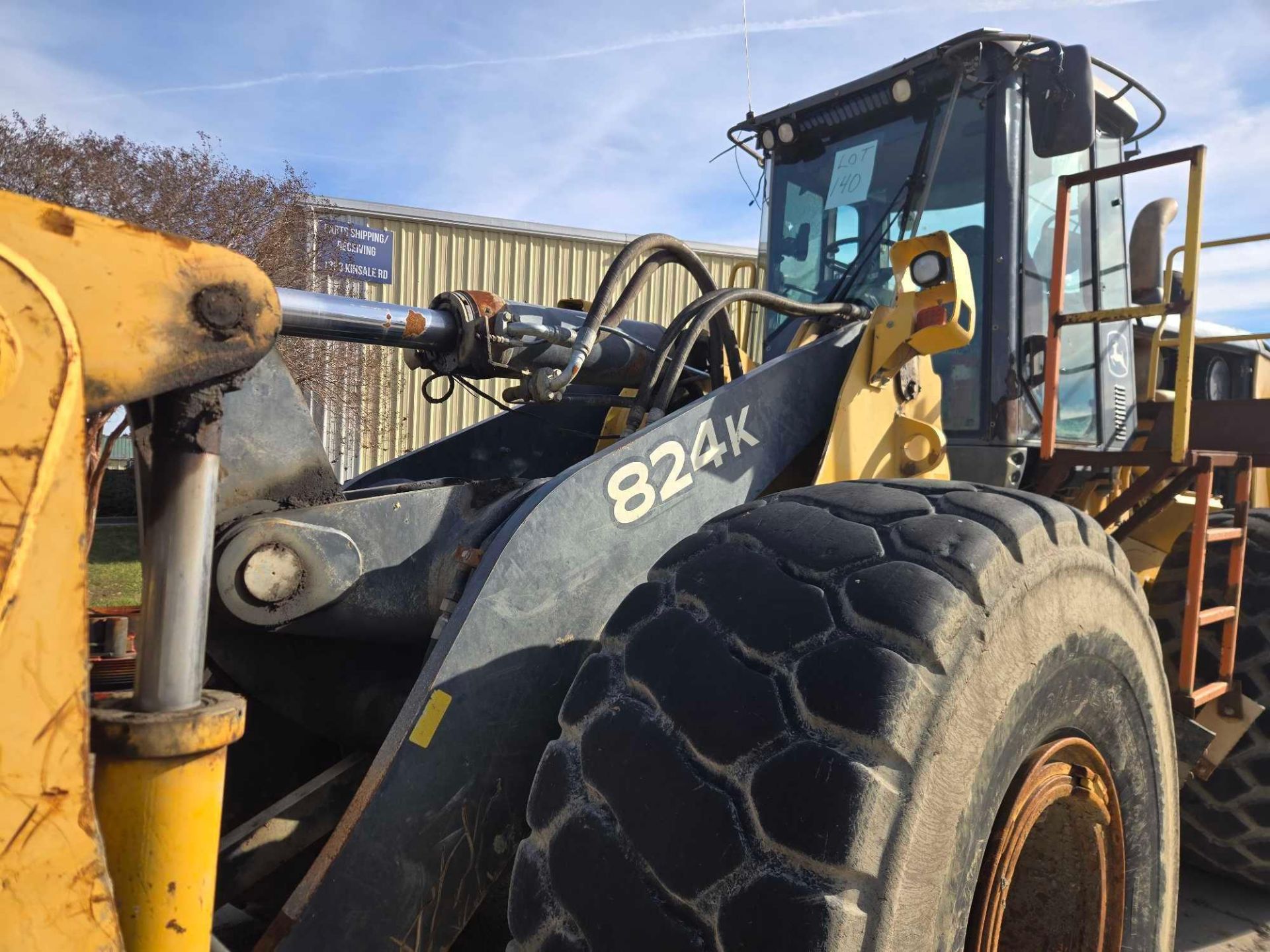 (2015) John Deere 824K Wheel Loader - Image 3 of 10