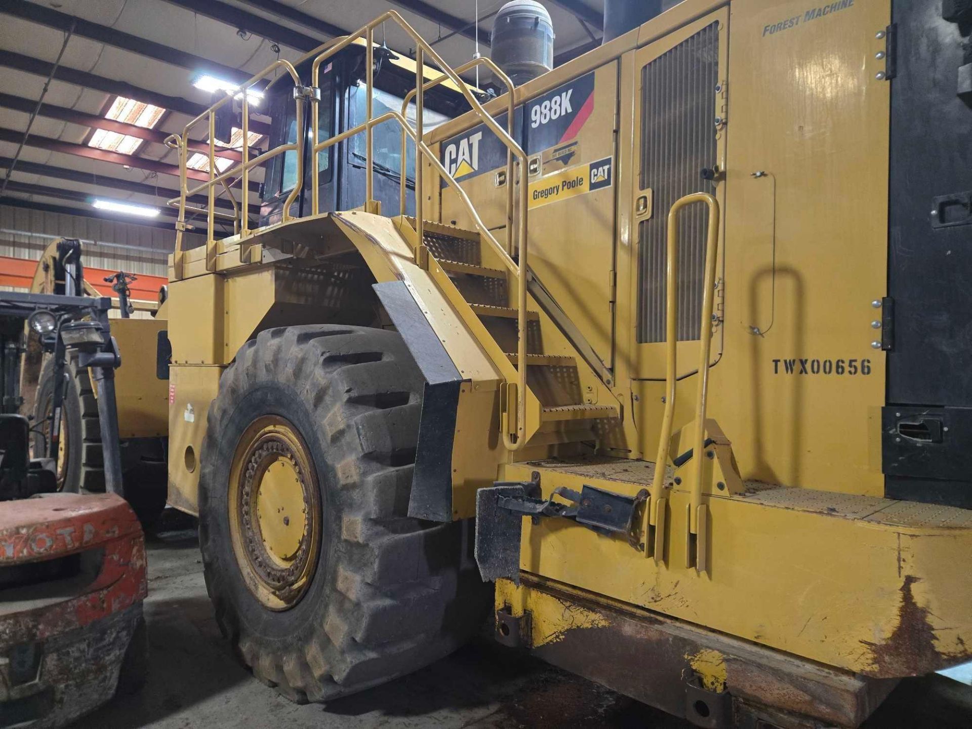 (2014) Caterpillar 988K Wheel Loader, 530-HP w/ Log Grapple - Image 7 of 20
