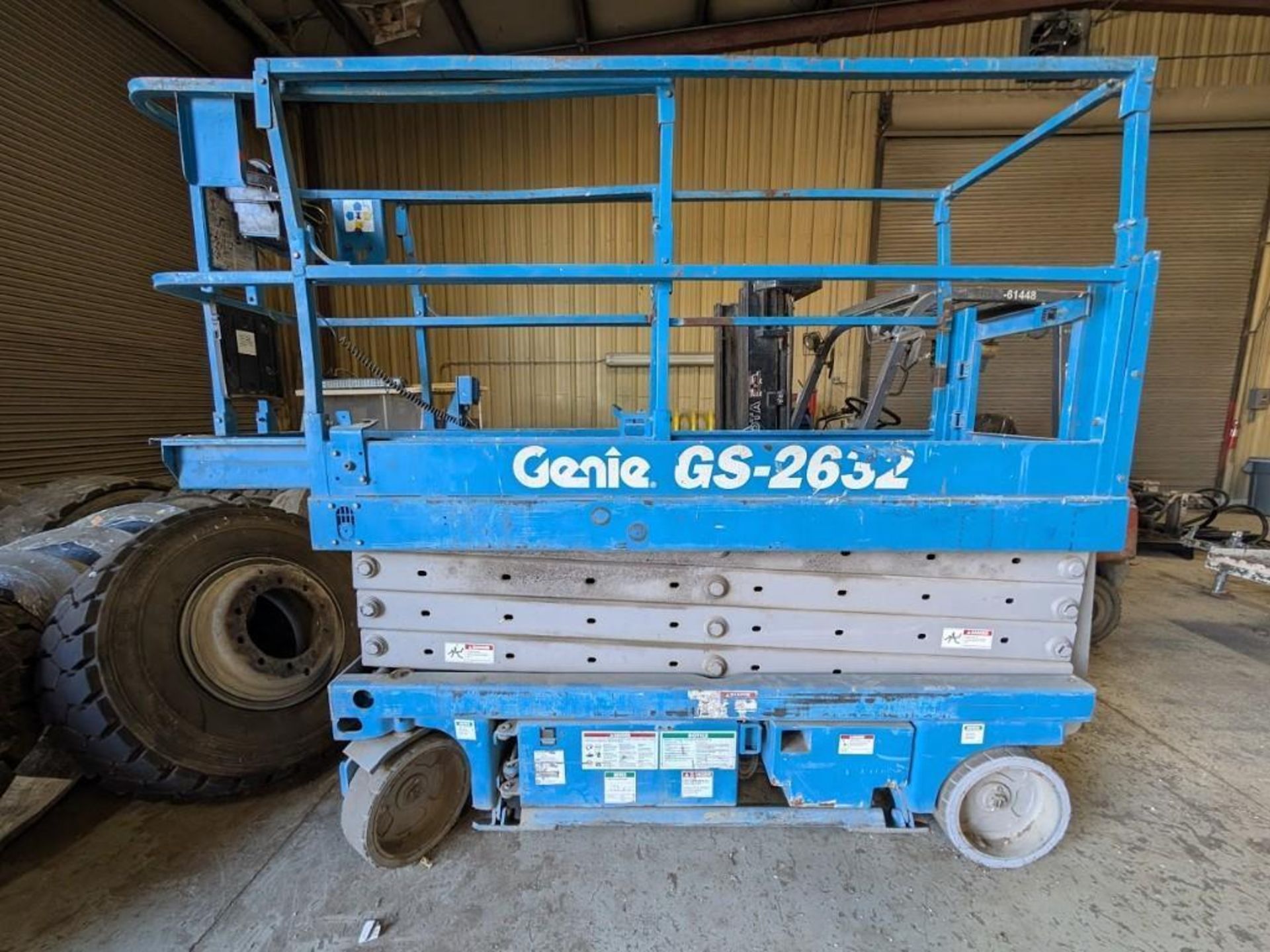 (2002) Genie Scissor Lift Model GS-2632 w/ platform extension deck