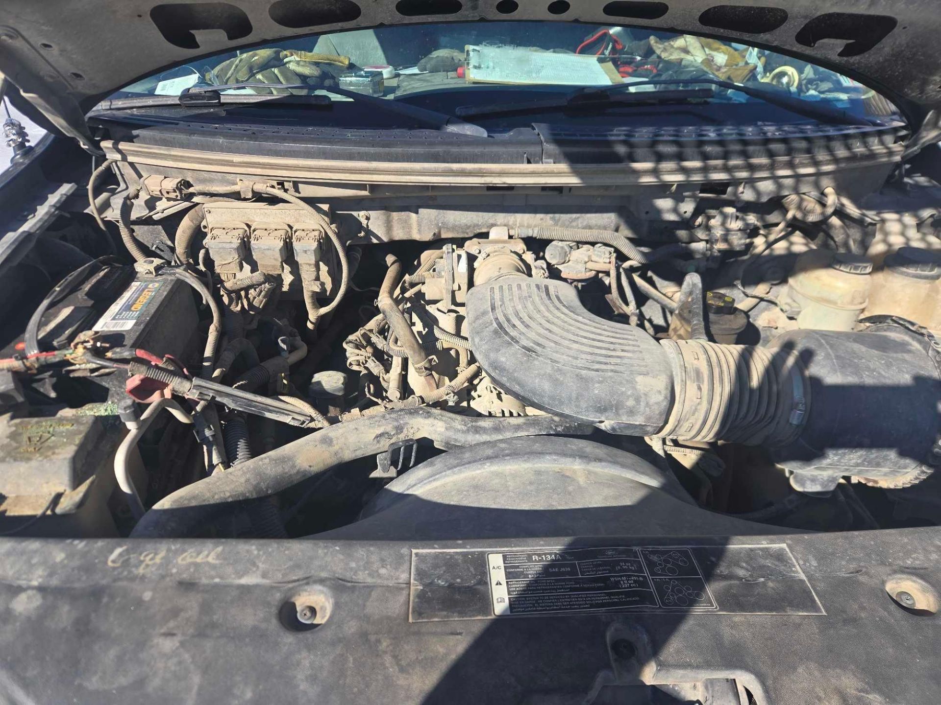 (2005 ) Ford F150 XL Pickup - Image 9 of 9