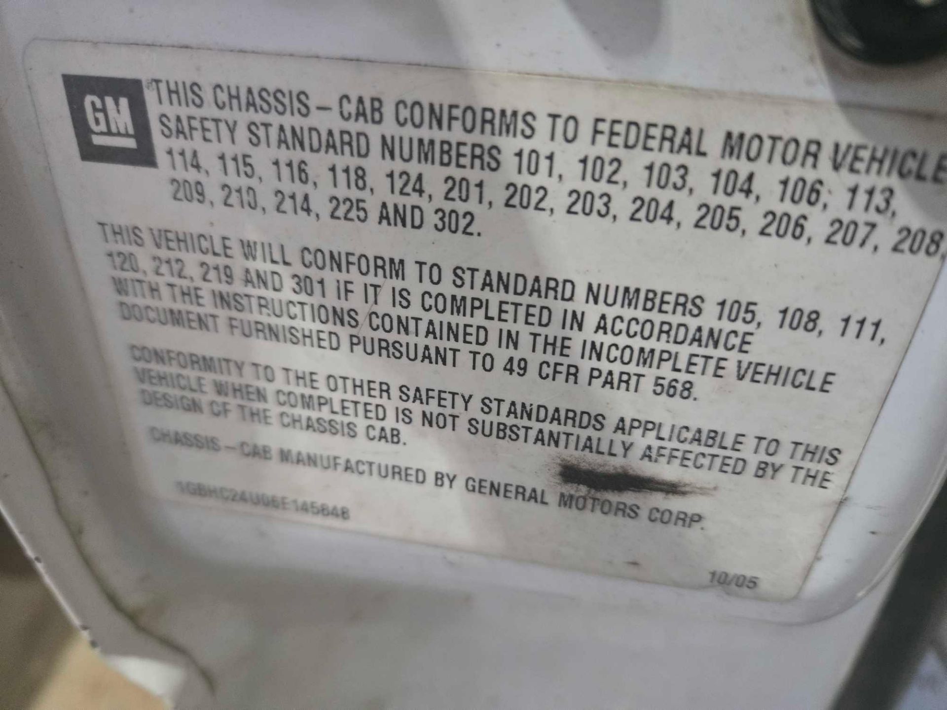 (2006) Chevy 2500 with Utility Box with Miller Welder - Image 11 of 14