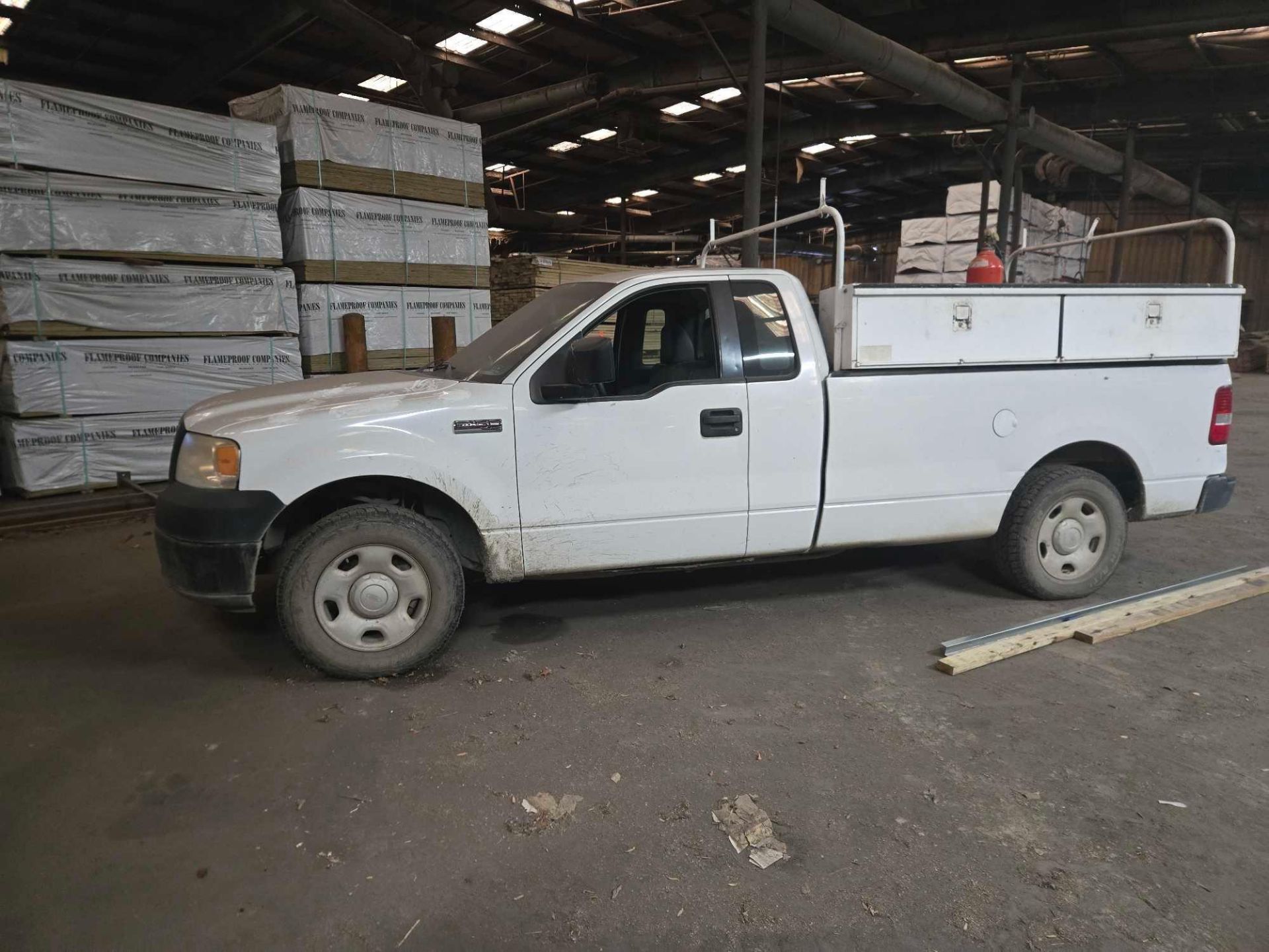 PHOTOS / FEATURED ASSETS - Image 15 of 120