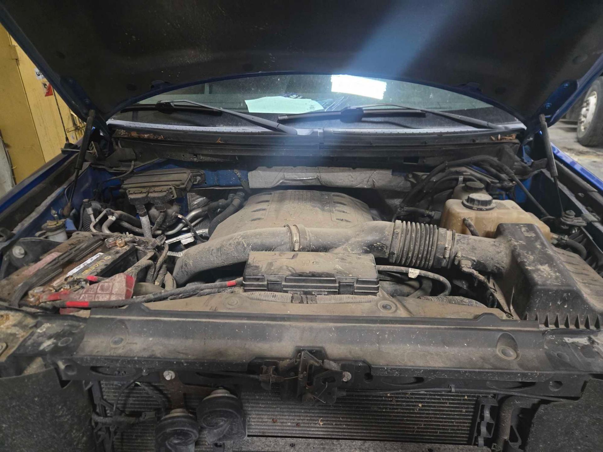 (2011) Ford F150 XLT 4X4 Pickup Truck - Image 9 of 9