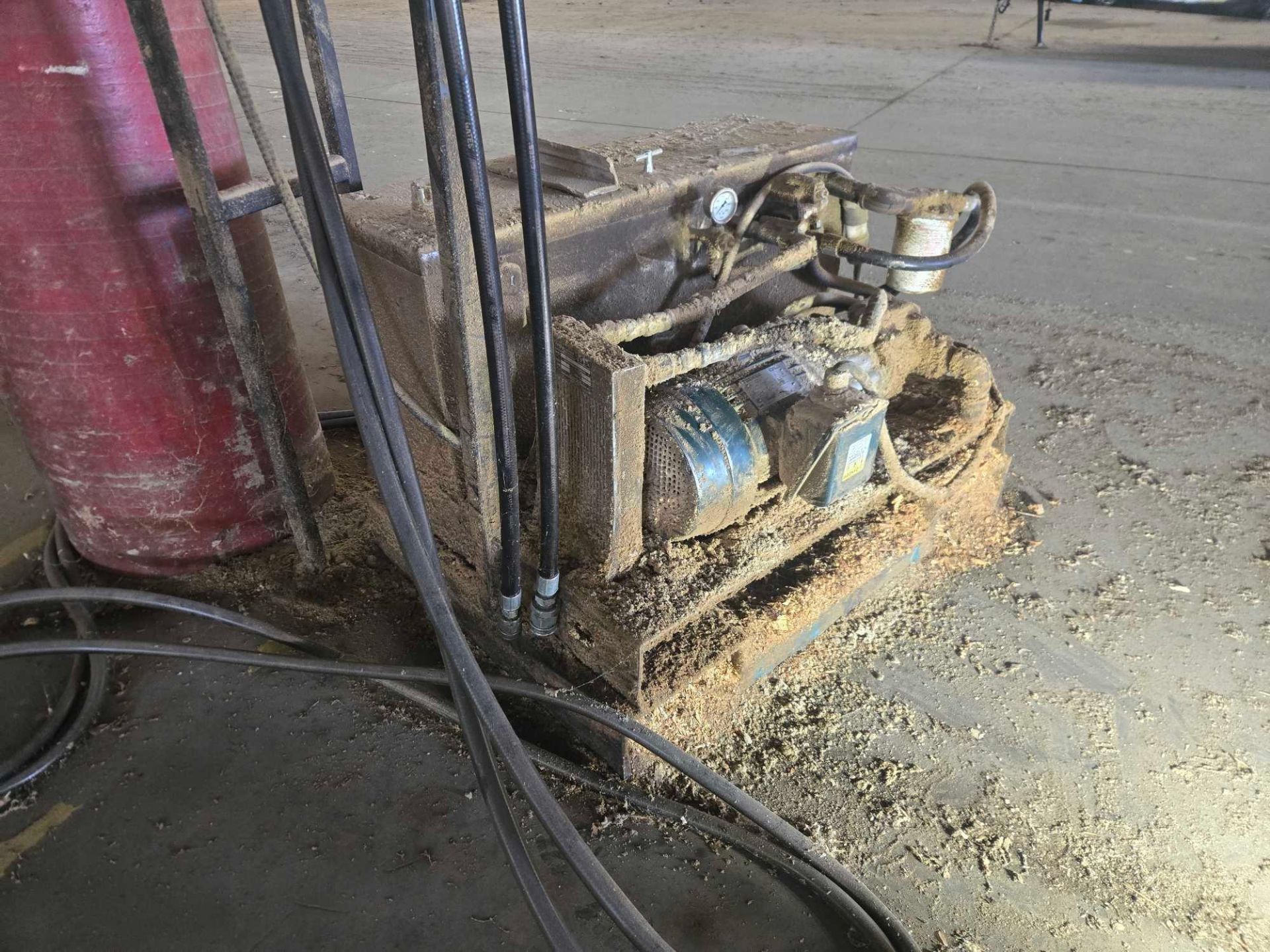 10 Horsepower Pump - Image 2 of 4