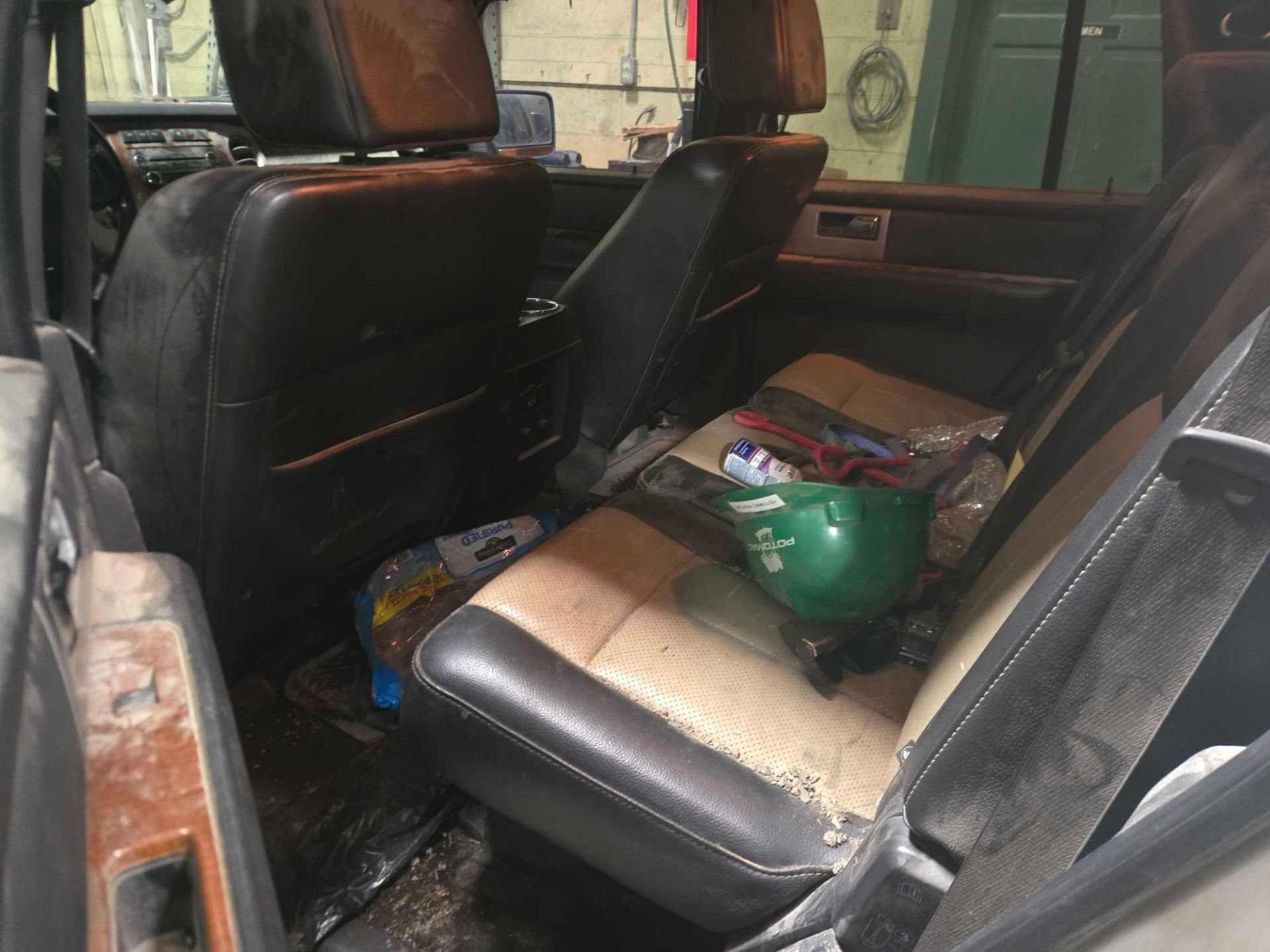 (2008) Ford Expedition - Image 6 of 6