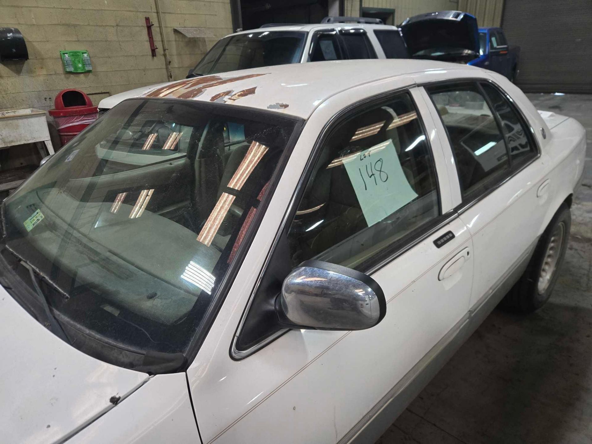 (2006) Mercury Grand Marquis LS - Image 2 of 5