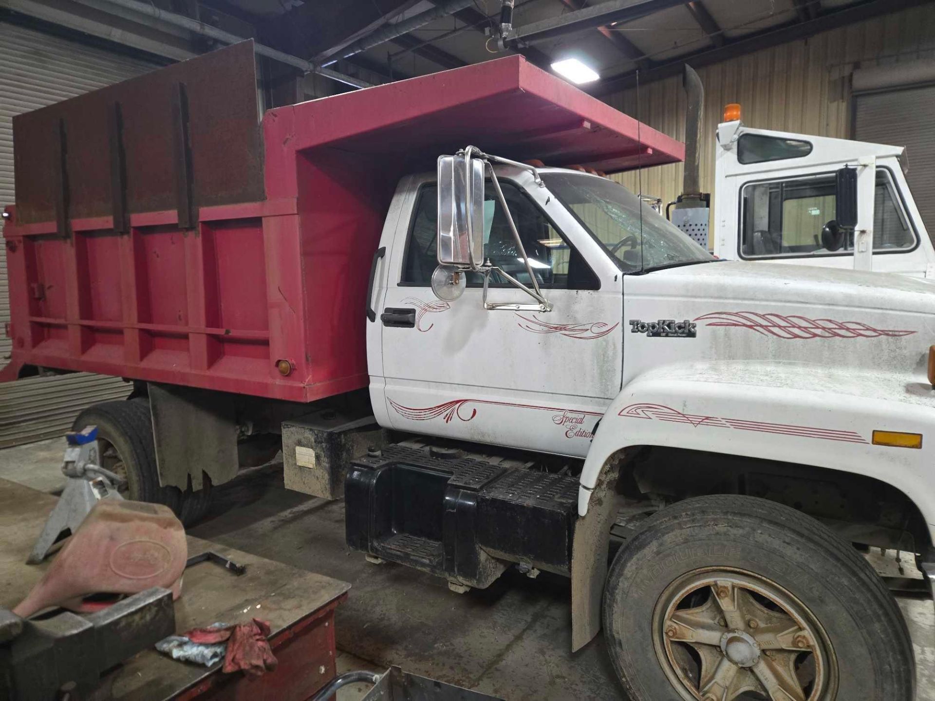 (1995) GMC Topkick Dump Truck - Image 2 of 6