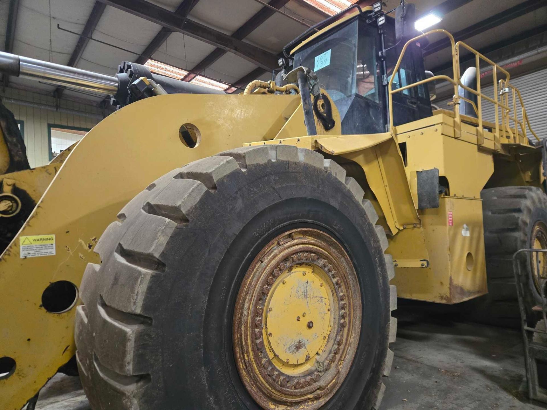 (2014) Caterpillar 988K Wheel Loader, 530-HP w/ Log Grapple - Image 5 of 20