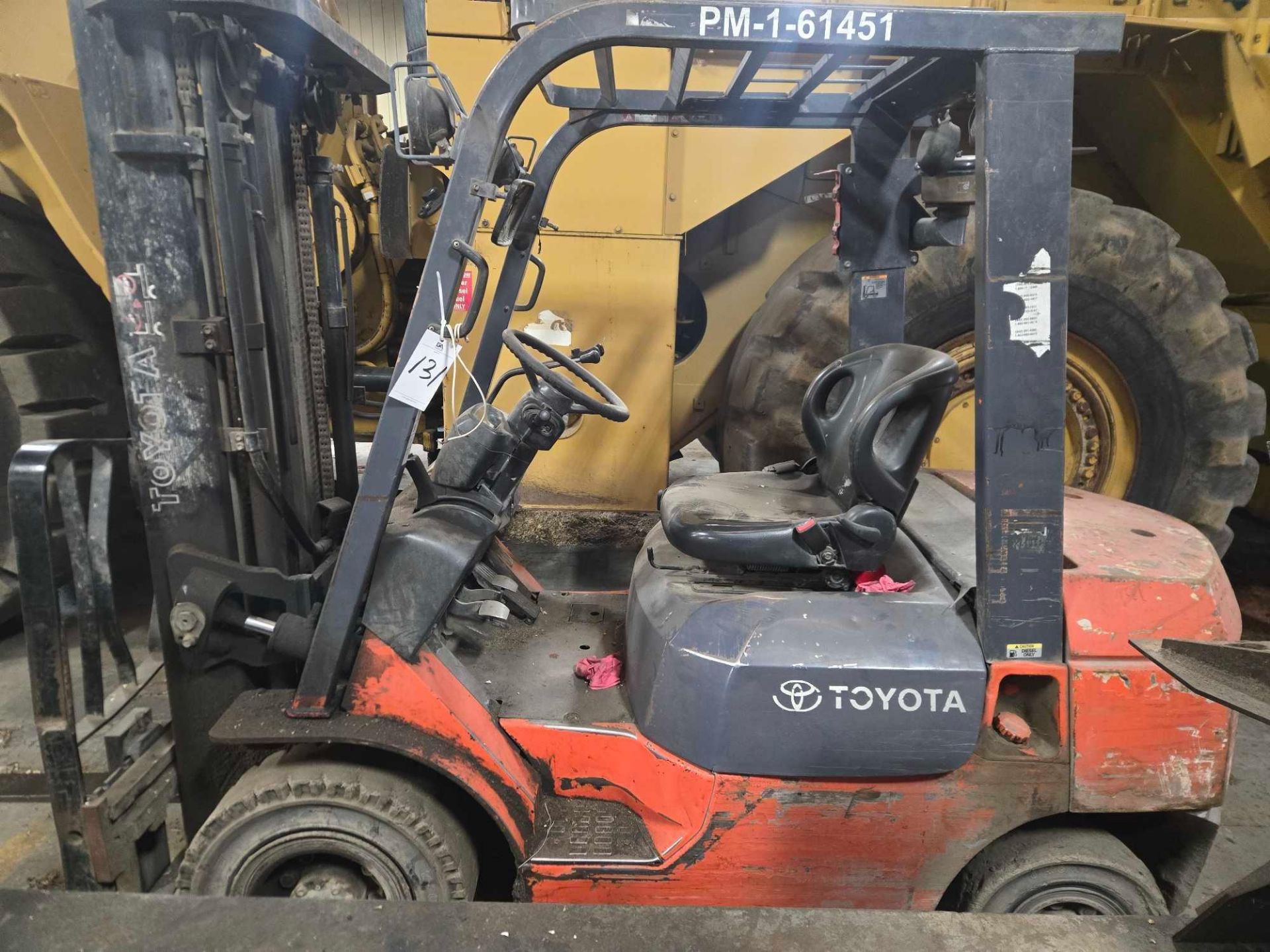 (2005) Toyota Forklift Model #7FDU25 - Image 2 of 5