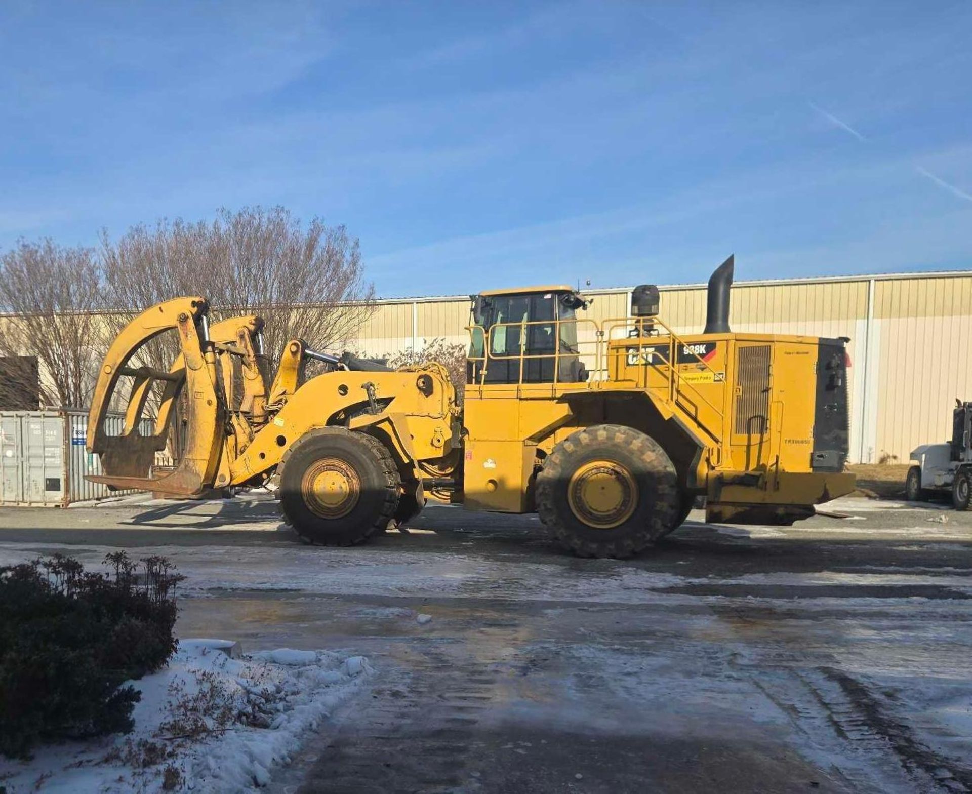 (2014) Caterpillar 988K Wheel Loader, 530-HP w/ Log Grapple - Image 6 of 20
