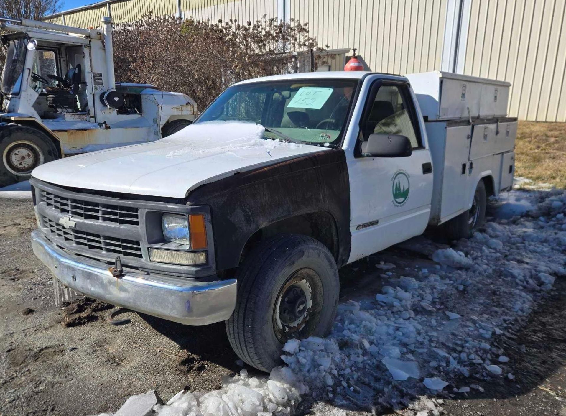 (1998) Chevy 2500 with Utility Box