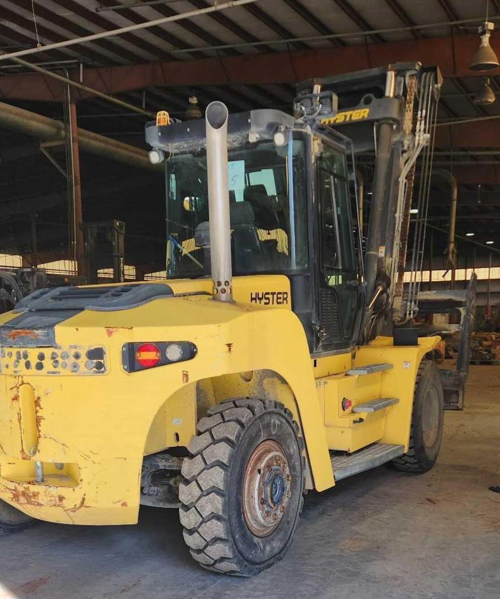 (2021) Hyster H360 XD, 36,000 LB Cap Forklift - Image 10 of 16