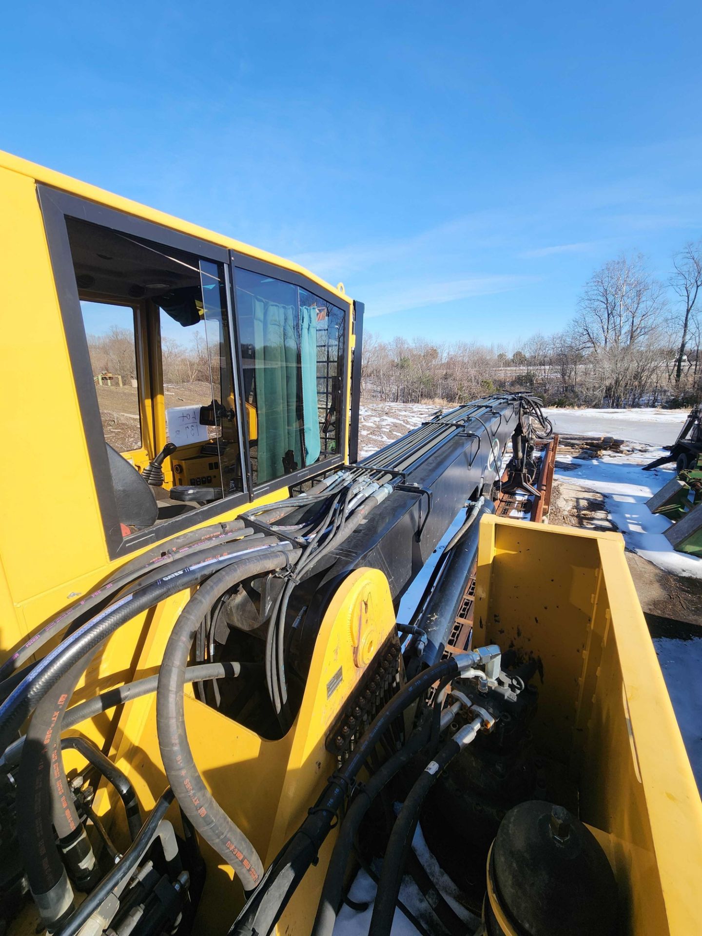 (2023) Weiler K561A Stationary Knuckle Boom Loader w/ LIve Heel - Image 10 of 15