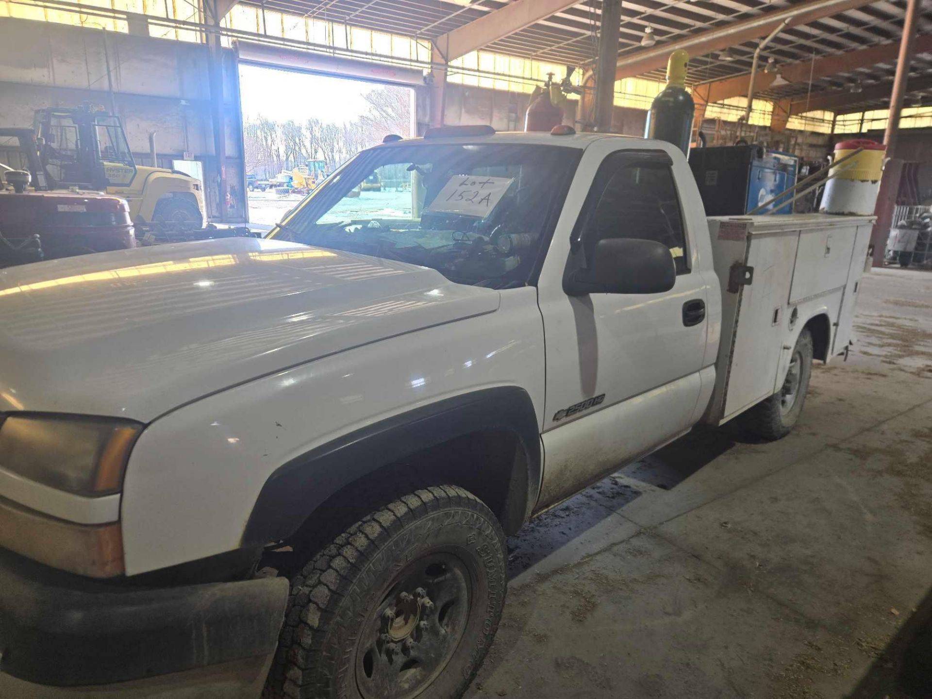 (2006) Chevy 2500 with Utility Box with Miller Welder - Image 7 of 14