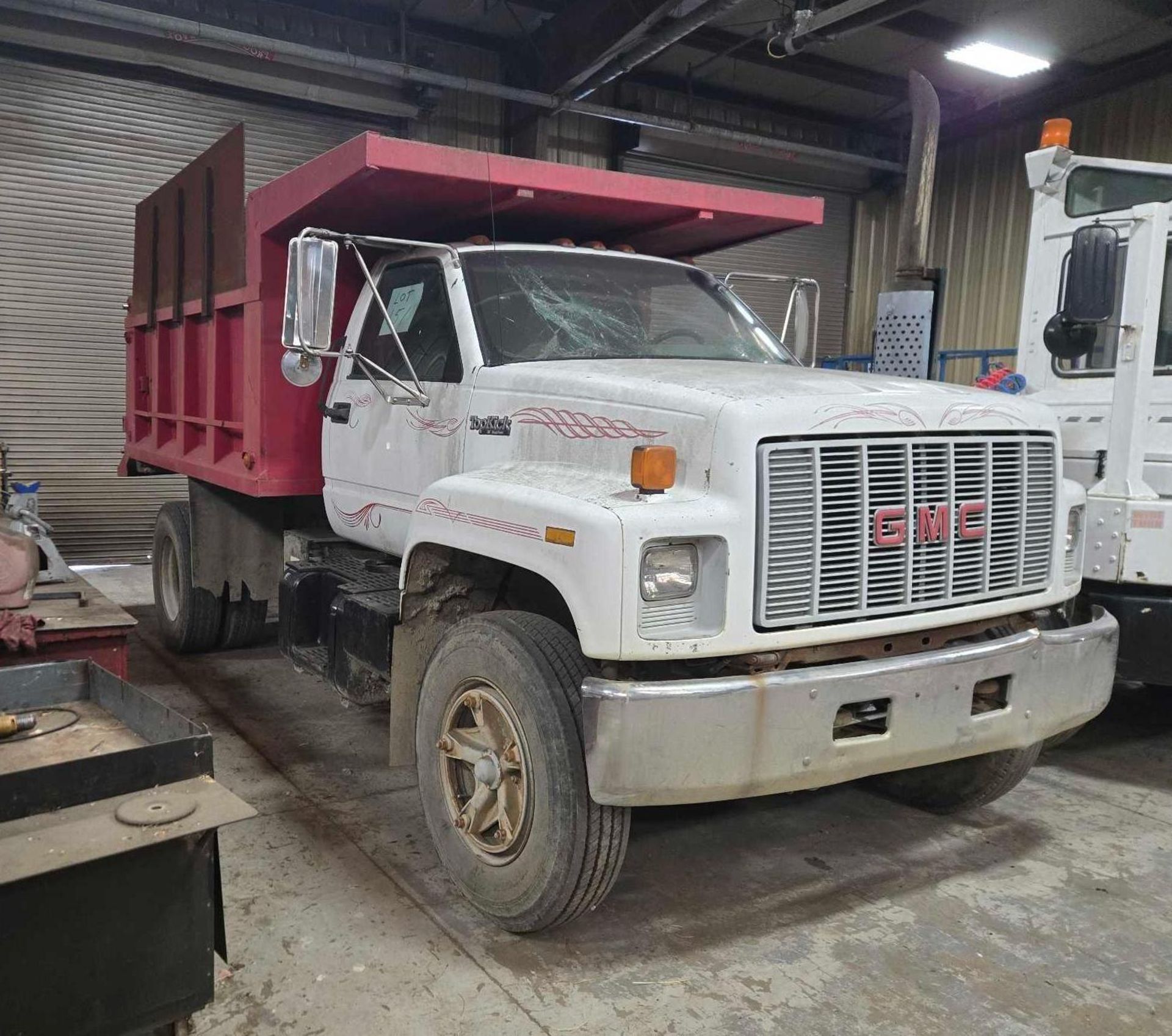 (1995) GMC Topkick Dump Truck