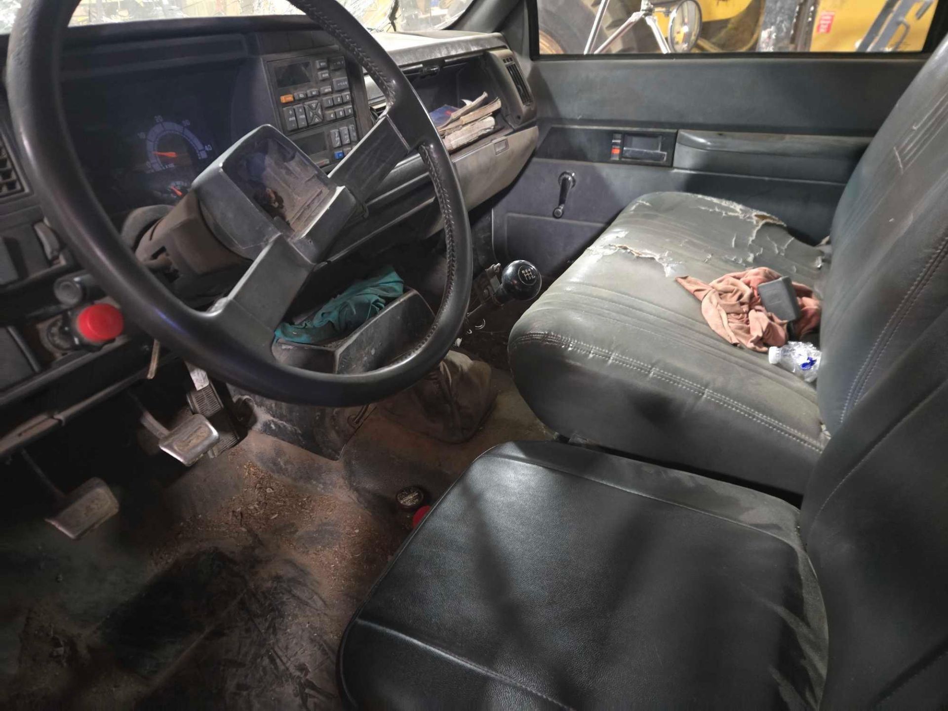 (1995) GMC Topkick Dump Truck - Image 6 of 6