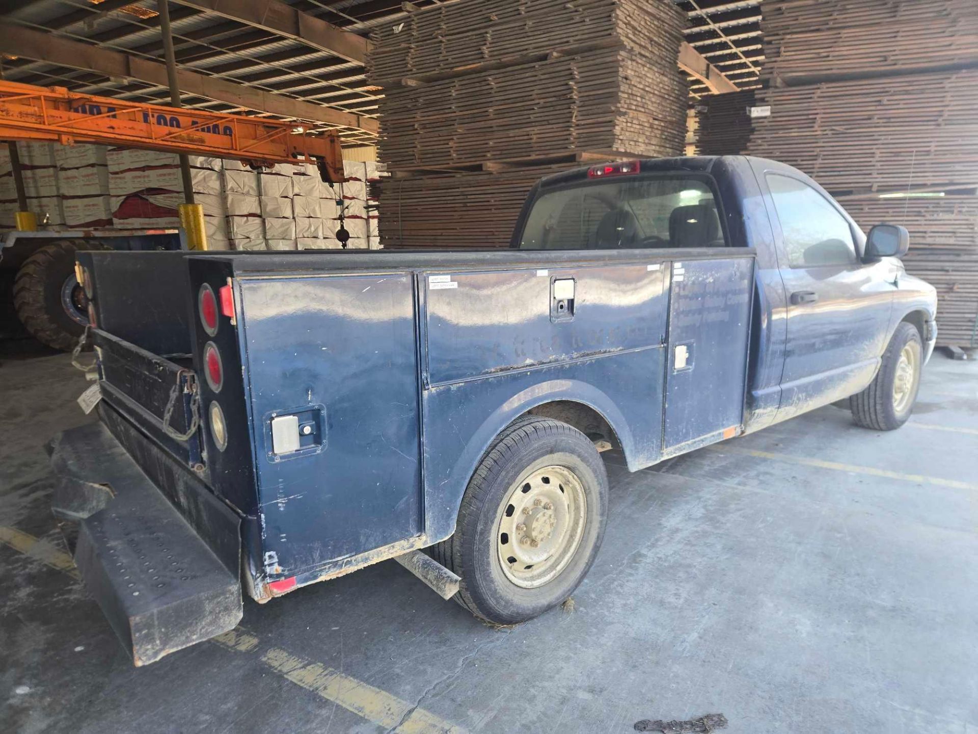 (2005) Dodge Ram 2500 with Utility Box - Image 3 of 7