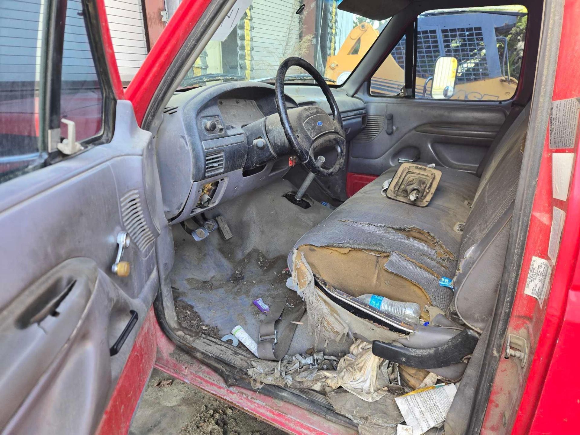 (1994) Ford F350 Pickup w/ Stahl Utility Box - Image 6 of 6