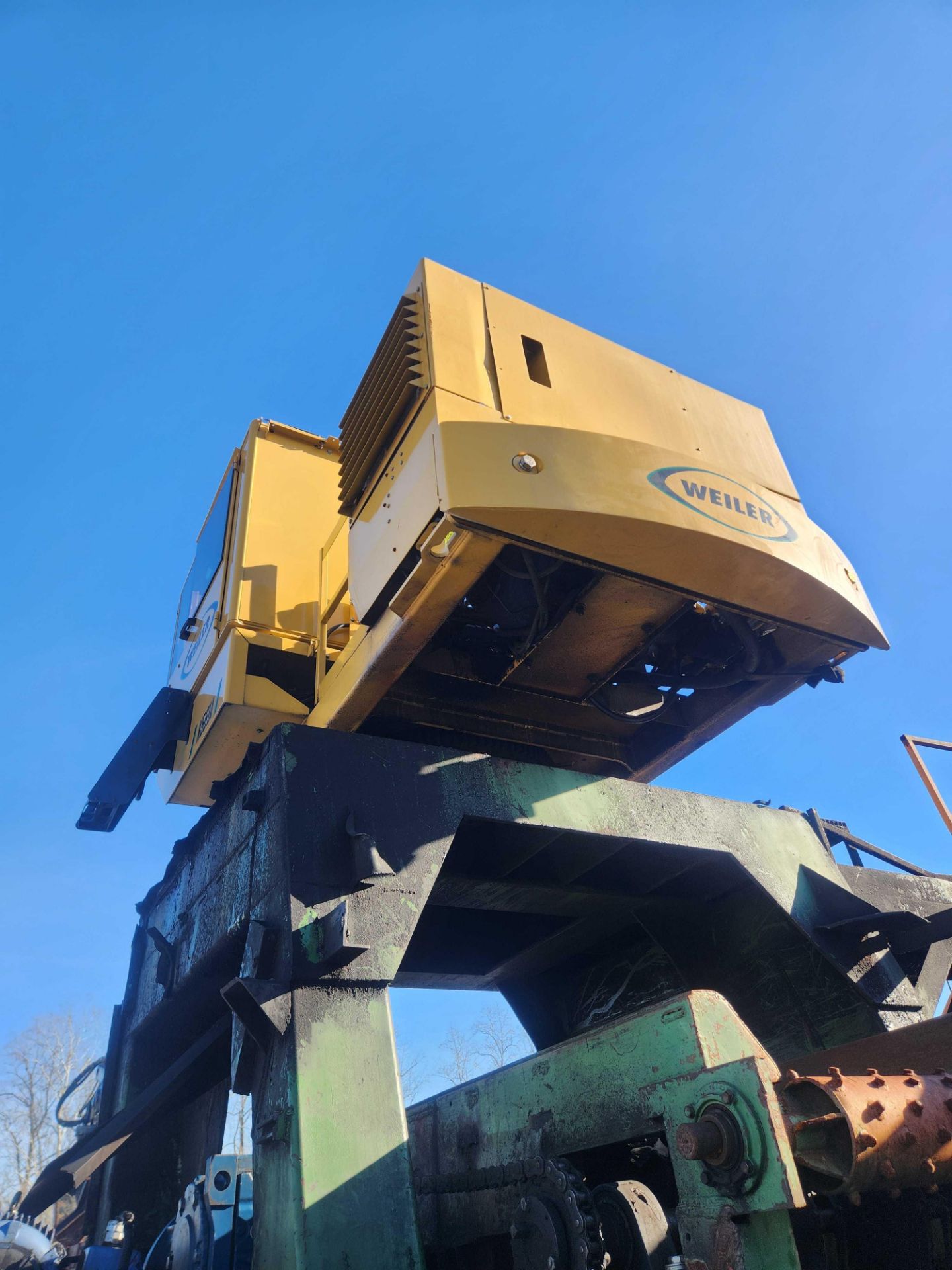 (2023) Weiler K561A Stationary Knuckle Boom Loader w/ LIve Heel - Image 14 of 15