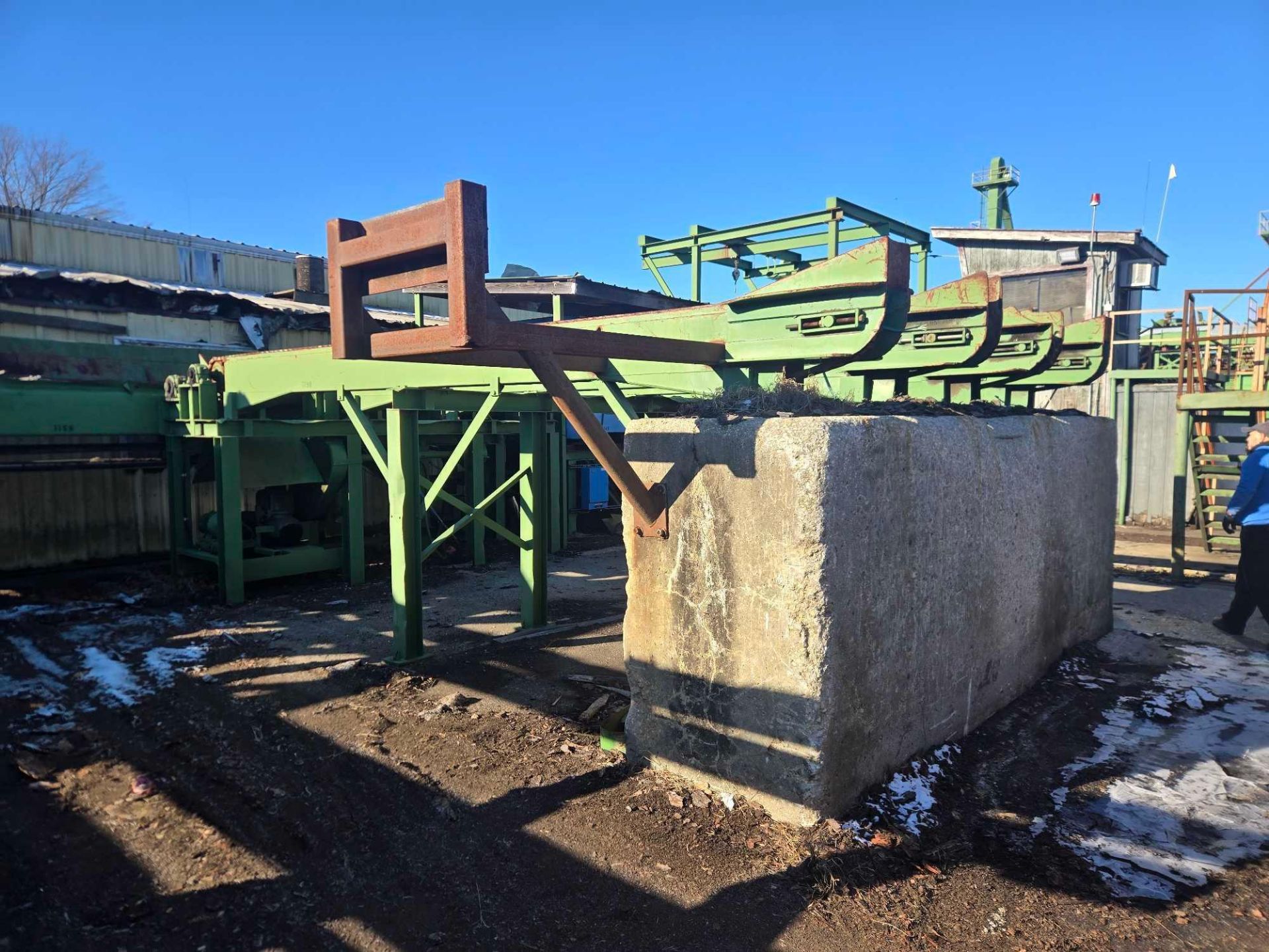 PHOTOS / FEATURED ASSETS - Image 116 of 120