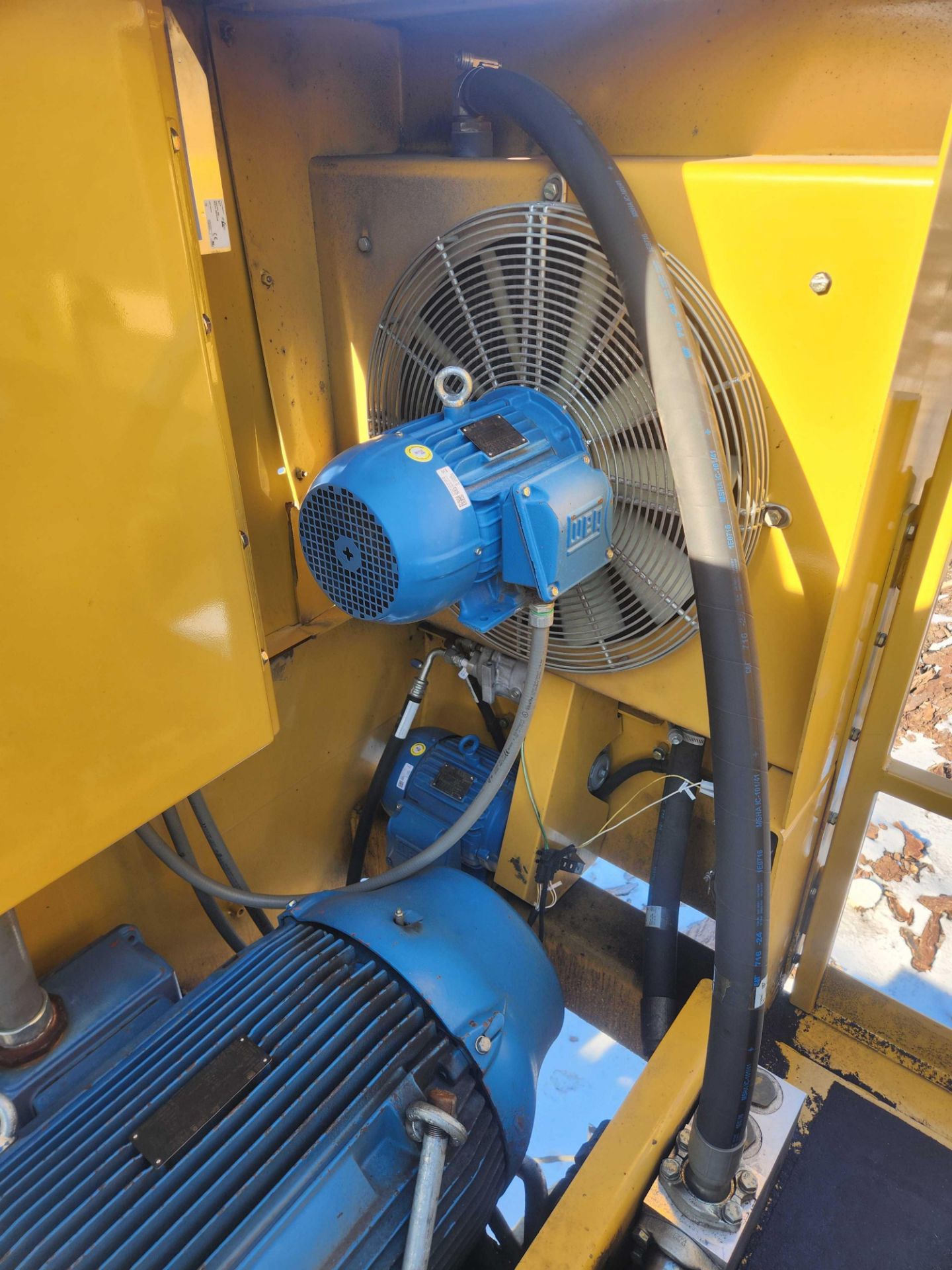 (2023) Weiler K561A Stationary Knuckle Boom Loader w/ LIve Heel - Image 11 of 15