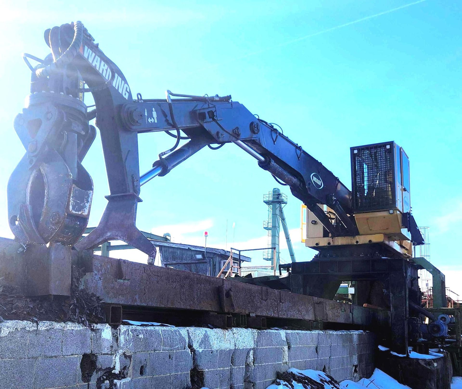 (2023) Weiler K561A Stationary Knuckle Boom Loader w/ LIve Heel - Image 4 of 15