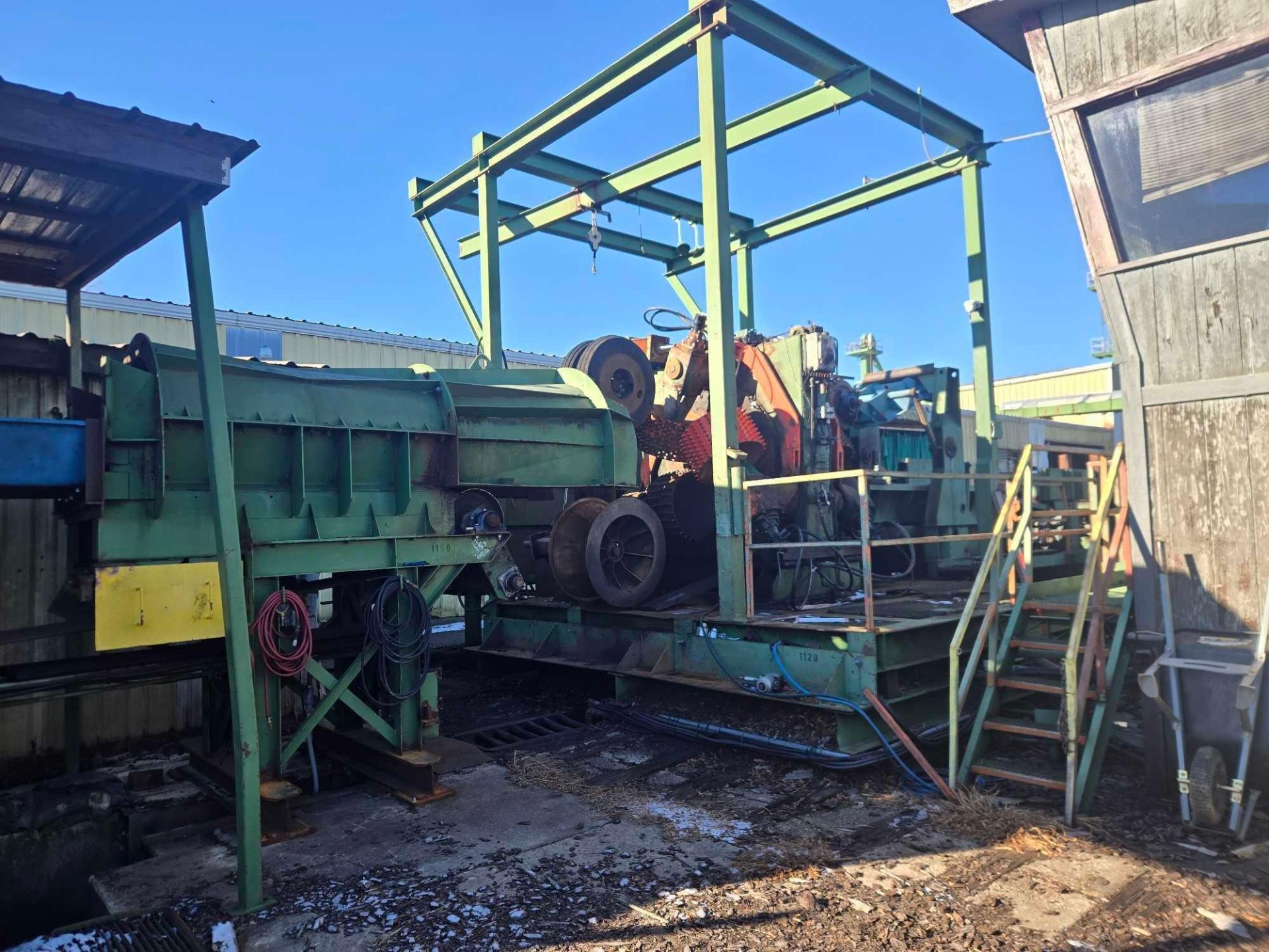 PHOTOS / FEATURED ASSETS - Image 115 of 120