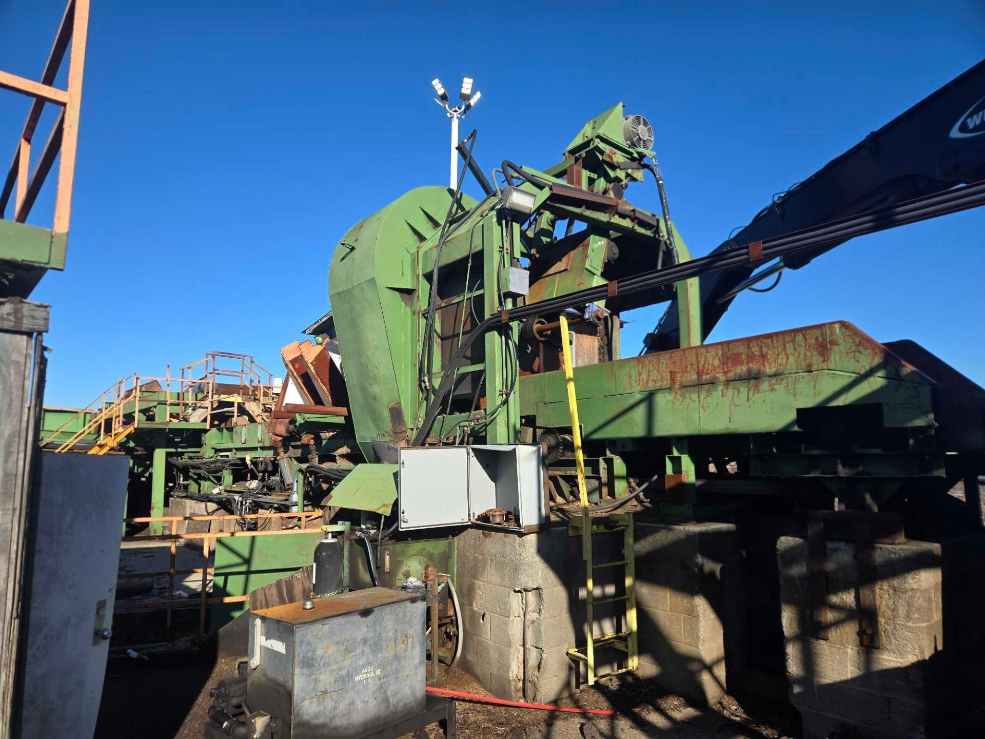 PHOTOS / FEATURED ASSETS - Image 117 of 120