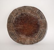 Orakelbrett "Opon Ifa" der Yoruba (rund) mit Gesicht des Eshu | Nigeria
