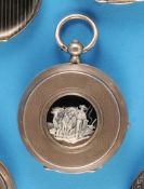 Silber-Emaille-Taschenuhr mit Sprungdeckel Terrasse