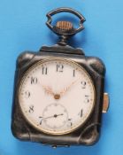 Viereckige Metalltaschenuhr mit ¼-Repetition
