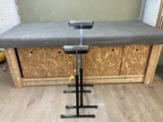 A Pair of Adjustable Trestle Legs with Roller Tops. Location: Tunbridge Wells. There is NO loading