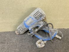 DraperHot Air Gun.Location: Tunbridge Wells. There is NO loading assistance available.