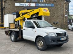 2015 Toyota Hilux Active D-4D 4x4 Utility Vehicle with Rear-Mounted 2015 Versalift LAT-38-H Cherry