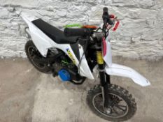 Spares & Repairs Vega DBK01 Children’s Dirt Bike; Age 14, Please Note: No VAT on Hammer