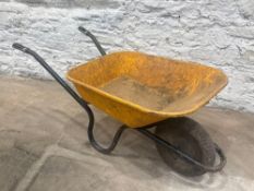 Harmmerlin 90lt Wheelbarrow