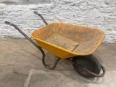 Harmmerlin 90lt Wheelbarrow