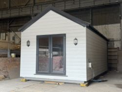 Unreserved Online Auction - Freestanding 7.5m x 4m Chalet