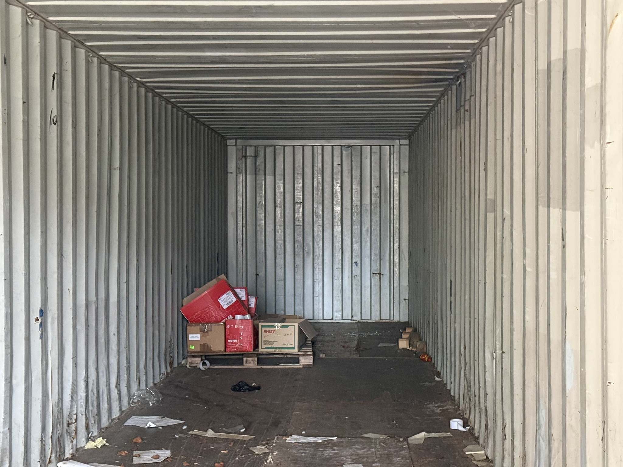 40ft Container With Rack 40ft Shipping Container, Please Note: This Container is NOT WATER TIGHT ...