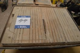 Plasplug 750w Tile Cutter