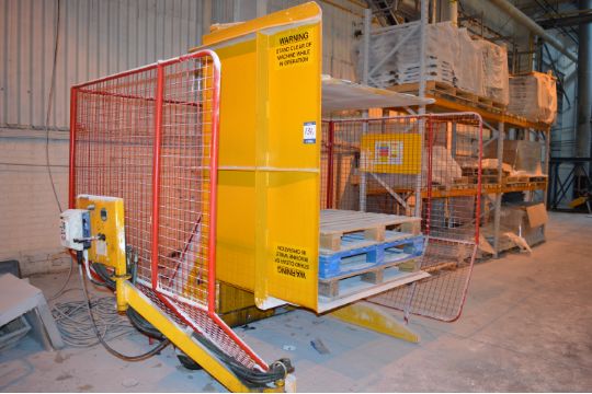 Pallet Rotation System Premier Pallet Systems Hydraulic Pallet Rotating MachinePlease Note: It ...
