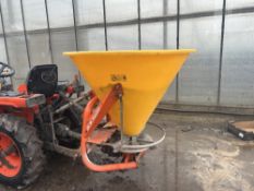 DW Tomlin 300 hopper / fertiliser spreader attachment