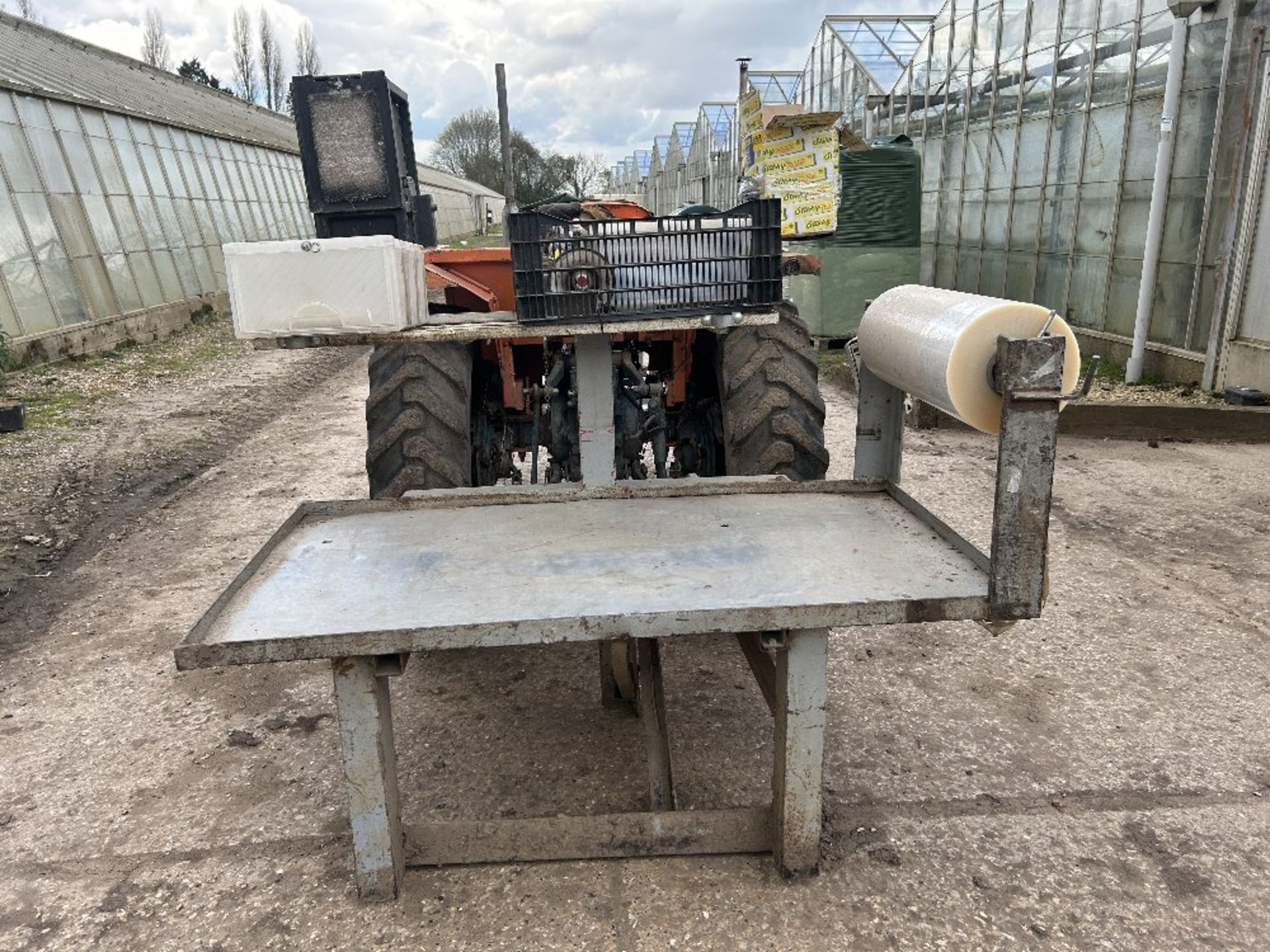 Kubota L245 Compact Utility Diesel Tractor - Image 6 of 18