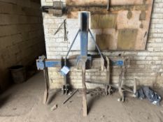 3-leg subsoiling attachment