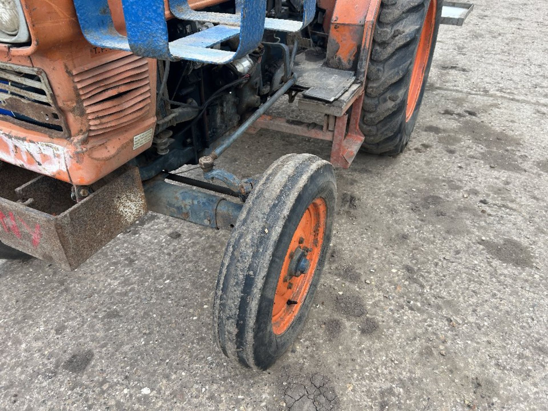 Kubota L245 Compact Utility Diesel Tractor - Image 13 of 18