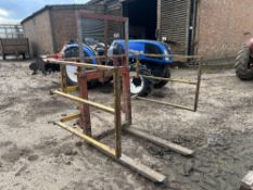 DW Tomlin pallet fork attachment