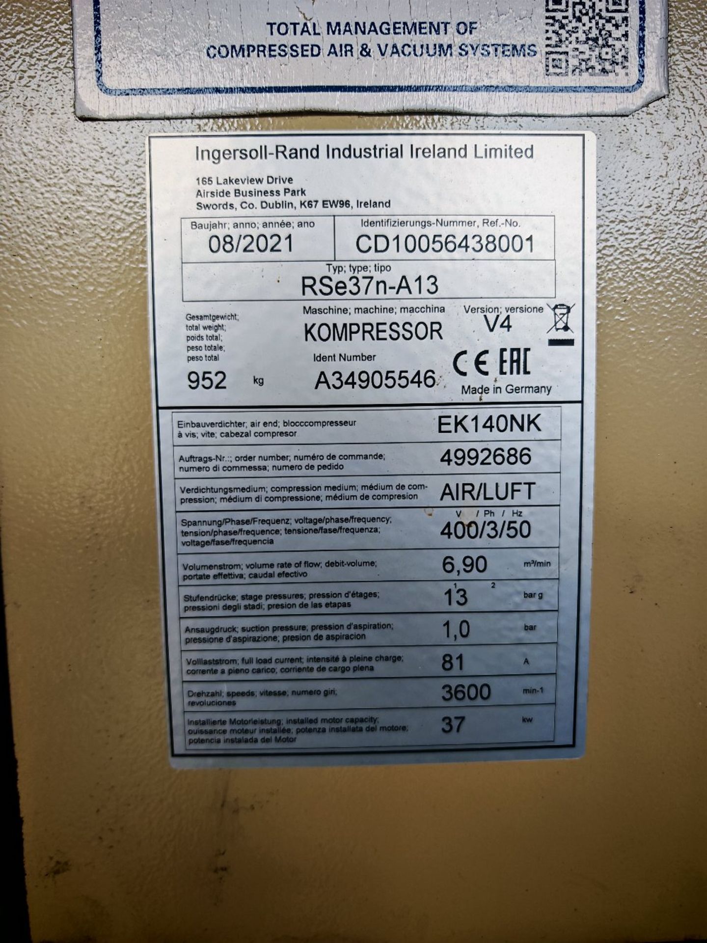 (2021) Ingersoll Rand RSe37n packaged air compressor with receiver - Image 8 of 16